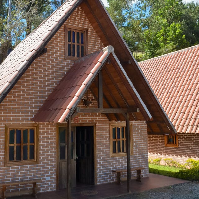 Chalets-suizos-galeria-comfenalco-santander (9)