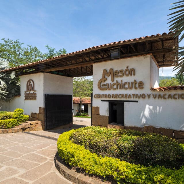 Galeria-meson-cuchicute2-comfenalco-santander (13)