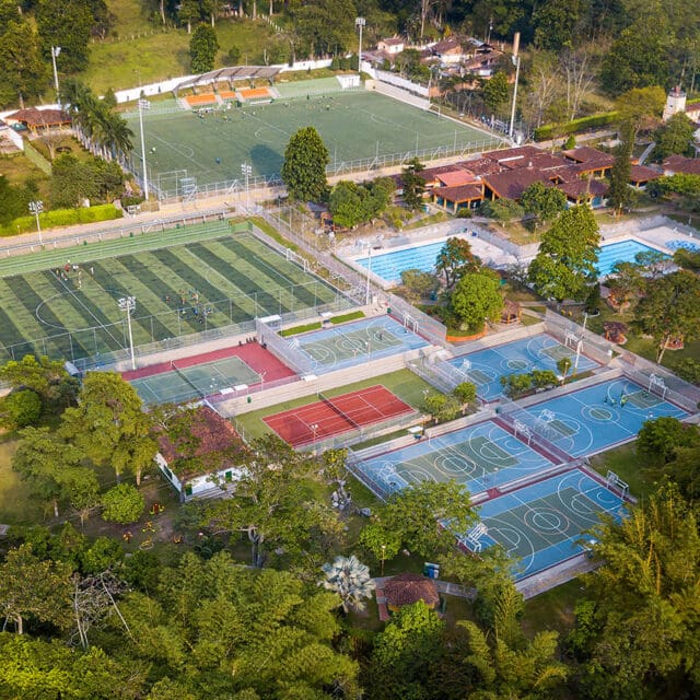 Sede-recreacional-floridablanca-gal-comfenalco-santander (12)