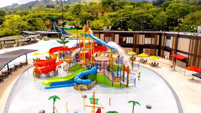 Aquakids_galeria_parque_trinitarios_082026_comfenalco_santander