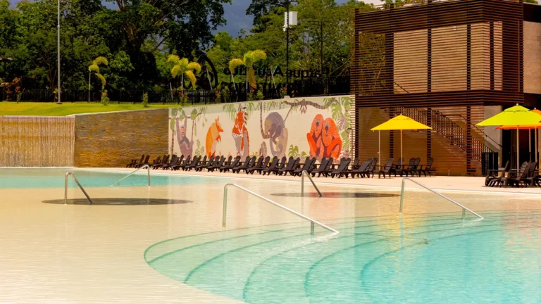 Piscinas_galeria_parque_trinitarios_012026_comfenalco_santander
