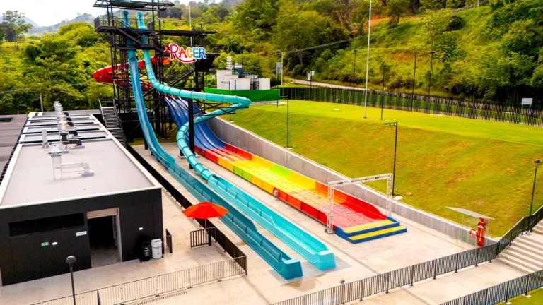 Racer_galeria_parque_trinitarios_042026_comfenalco_santander